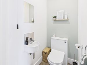 Cloakroom- click for photo gallery